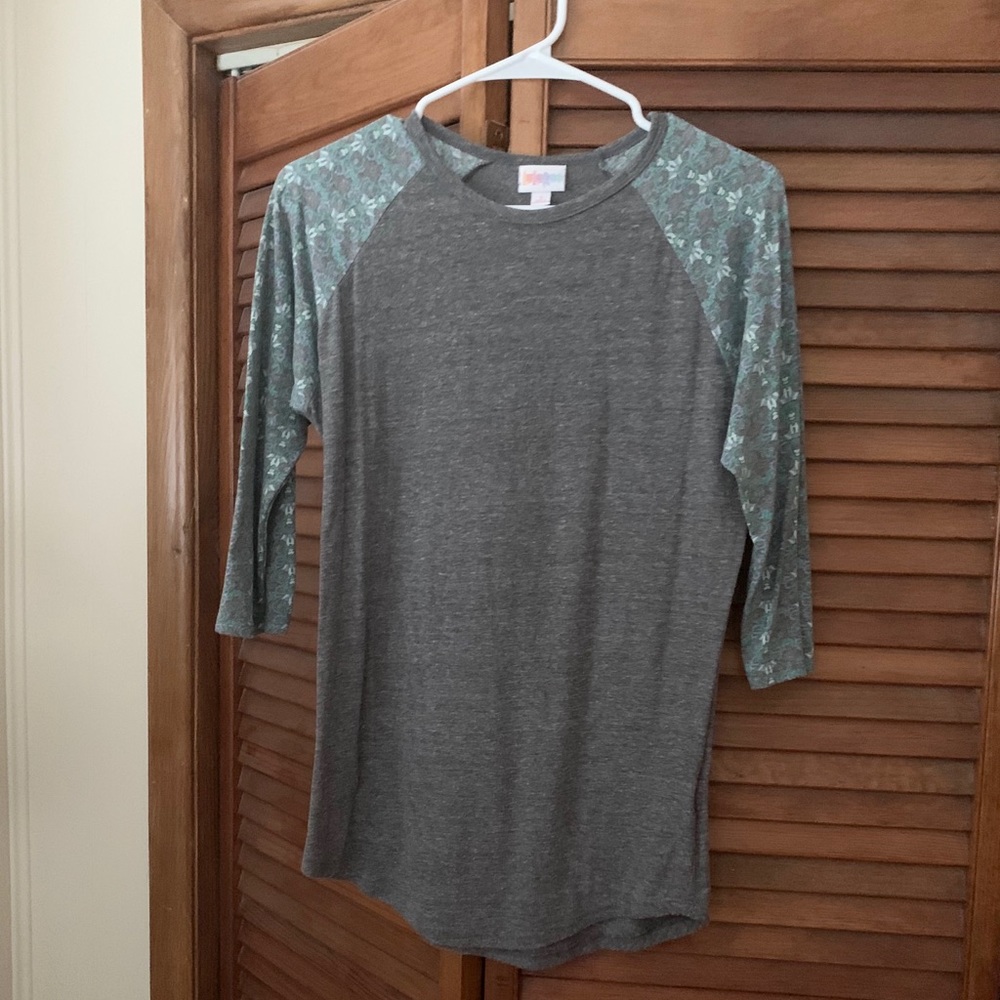 LulaRoe Randy Tee